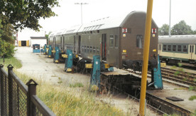 Stanowisko do wymiany wózków w wagonach osobowych.

Chojnice, 06.2000r.fot. M....